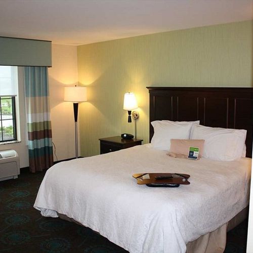 Photo of Hampton Inn and Suites St. Cloud