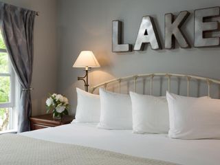Hotel pic Squam Lake Inn