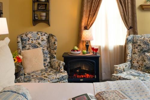 Photo of 1825 Inn Bed and Breakfast