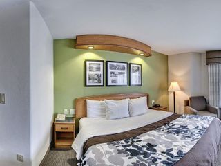 Hotel pic Sleep Inn & Suites Emmitsburg
