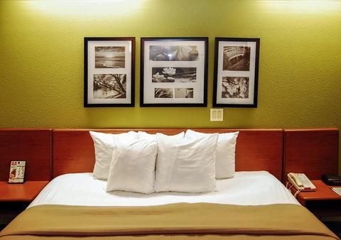 Photo of Sleep Inn & Suites Milan