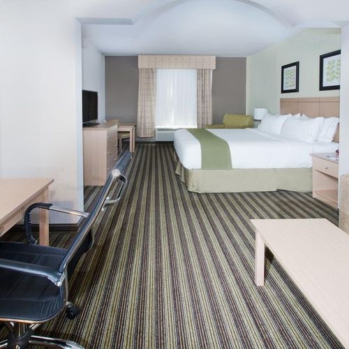 Photo of Holiday Inn Express Hotel & Suites Alvarado, an IHG Hotel
