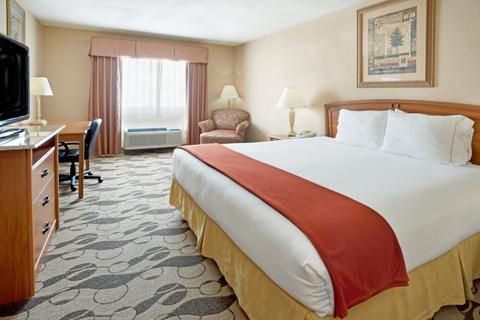 Photo of Holiday Inn Express Hotel & Suites Elgin, an IHG Hotel