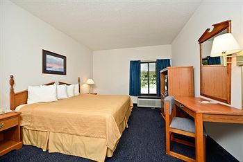 Photo of Red Roof Inn & Suites Austin East - Manor