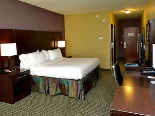 Фото отеля Holiday Inn Express Baton Rouge North, an IHG Hotel