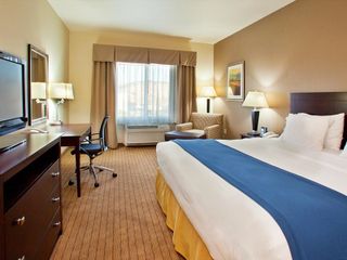 Фото отеля Holiday Inn Express Hotel & Suites Napa Valley-American Canyon, an IHG