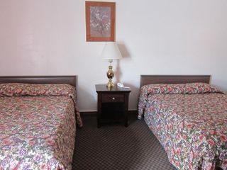 Hotel pic Cadet Motel