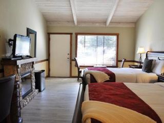 Hotel pic Carmel Valley Lodge