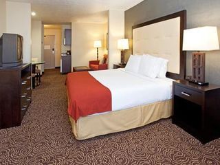 Фото отеля Holiday Inn Express Ogden, an IHG Hotel