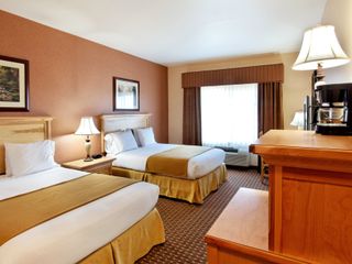 Фото отеля Holiday Inn Express Hotel & Suites Kalispell, an IHG Hotel