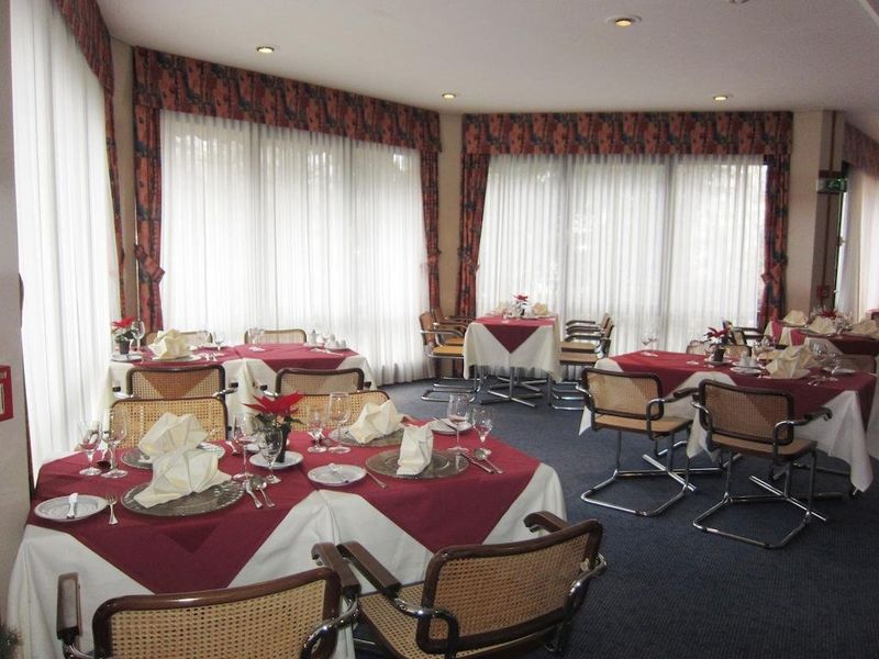 Hotel Photo 12