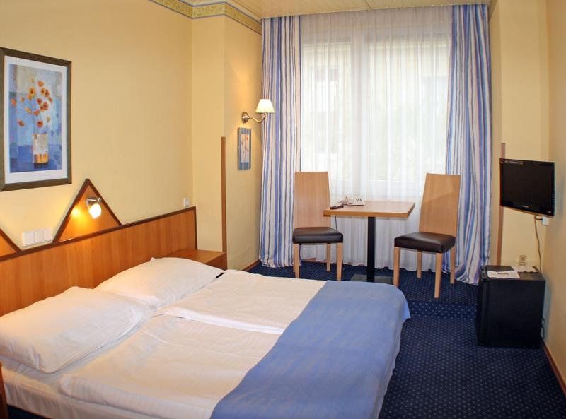 Hotel Photo 5