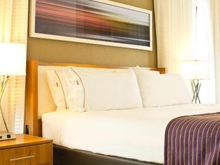 Фото отеля Holiday Inn Express and Suites New Orleans Airport, an IHG Hotel