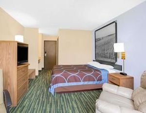 Super 8 by Wyndham Waterloo Waterloo United States