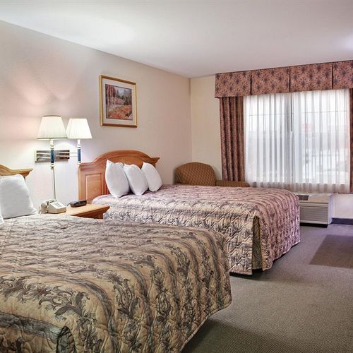 Photo of Country Inn & Suites by Radisson, Dubuque, IA