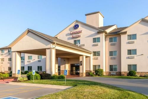 Photo of Comfort Suites Burlington