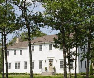 THE SHEARWATER INN - BED AND BREAKFAST Hampton Bays United States