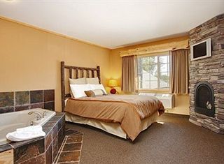 Фото отеля Whitefish Lodge and Suites
