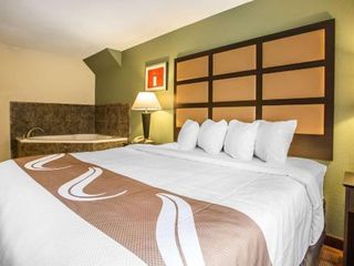 Фото отеля Quality Inn & Suites Marinette