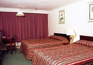 Фото отеля Sandman Inn McBride