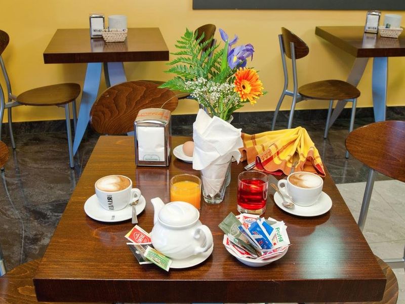 Hotel Photo 12