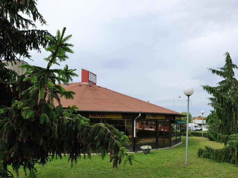 Hotel Photo 23