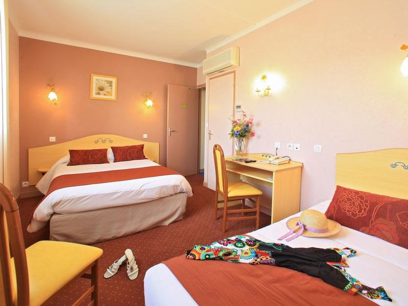 Hotel Photo 9