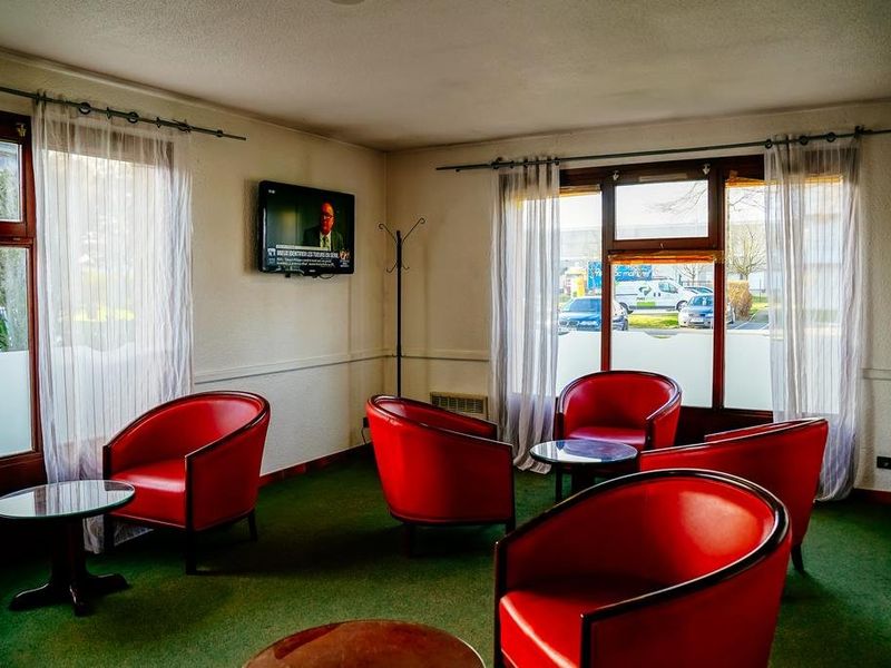 Hotel Photo 8