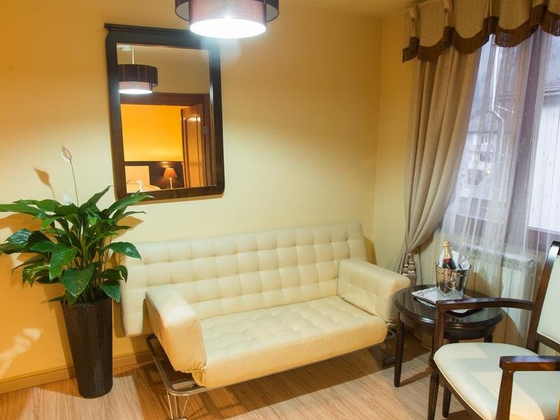 Hotel Photo 9