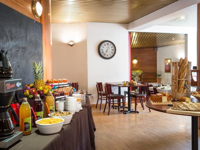 Hotel Photo 12