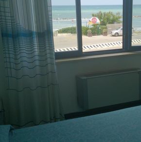 NearBy Hotel