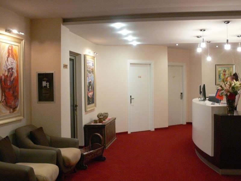 Hotel Photo 11