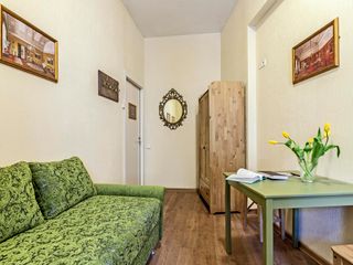 Бакст Хостел на Большой Конюшенной