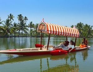 Kondai Lip Backwater Heritage Resort Eramalloor India