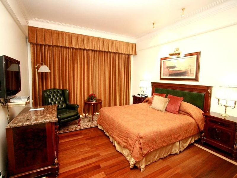Hotel Photo 1