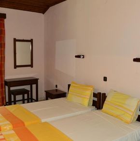 NearBy Hotel