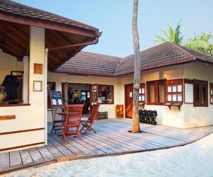 Komandoo Island Resort & Spa Naifaru Maldives
