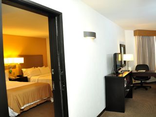 Фото отеля Holiday Inn Tijuana Zona Rio, an IHG Hotel