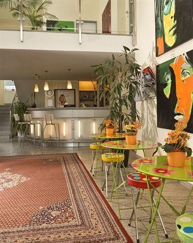 Hotel Photo 8