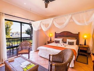 Фото отеля Chobe Marina Lodge