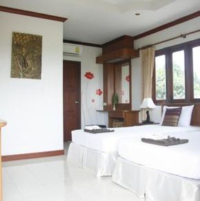 NearBy Hotel
