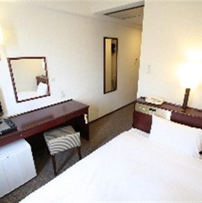 NearBy Hotel