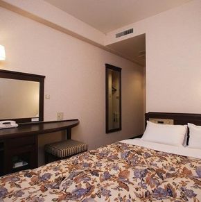 NearBy Hotel