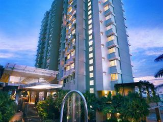 Фото отеля Golden Tulip Balikpapan Hotel & Suites