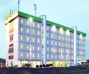 POP! Hotel Airport Jakarta Tangerang Indonesia