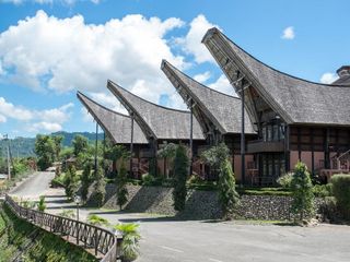Фото отеля Toraja Heritage Hotel