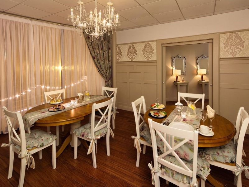 Hotel Photo 9