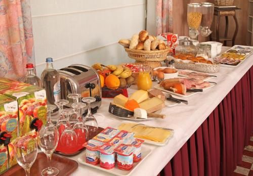 Hotel Photo 12