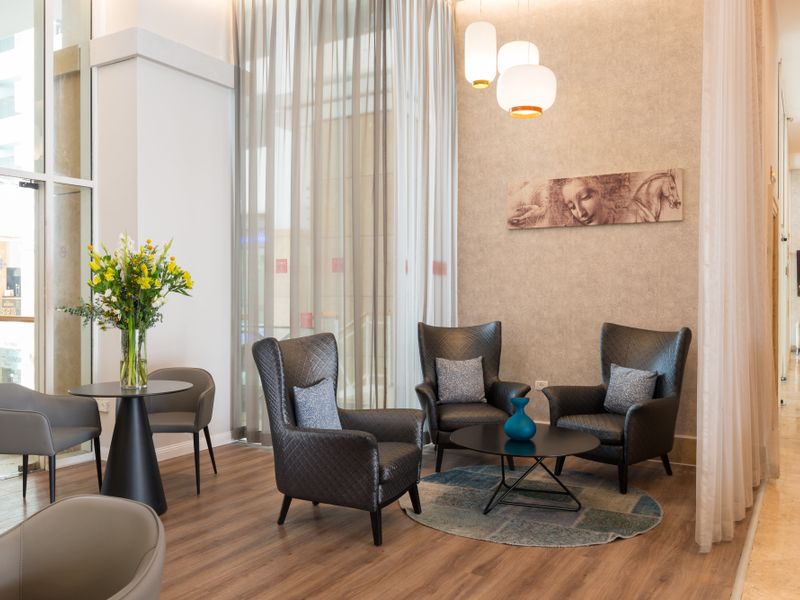Hotel Photo 8