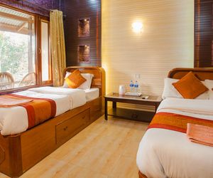 Chitwan Forest Resort Sauraha Nepal